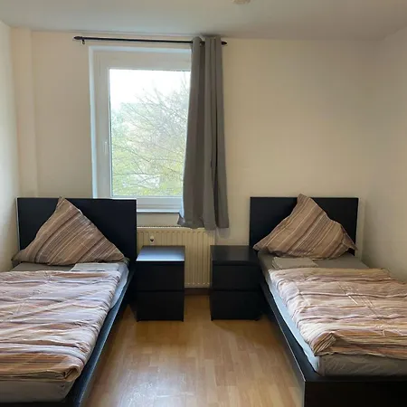 5 Bett Monteurwohnungen In * Bitterfeld-Wolfen