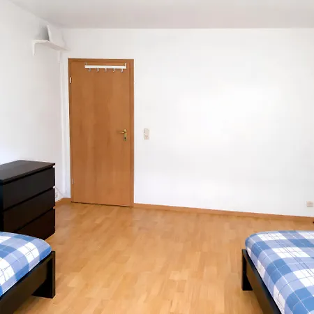 Apartament 5 Bett Monteurwohnungen In *