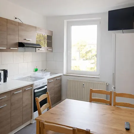 5 Bett Monteurwohnungen In Bitterfeld-Wolfen